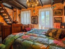 Villa unifamiliare frazione Casa del Moro 6, Castana