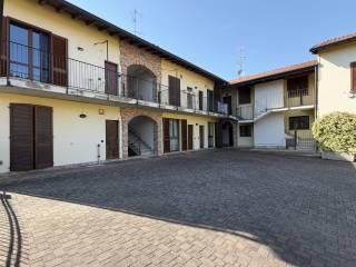 Bilocale Cascina Cascinella, Centro, Bernareggio — foto 17 di 18