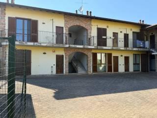 Bilocale Cascina Cascinella, Centro, Bernareggio — foto 14 di 18