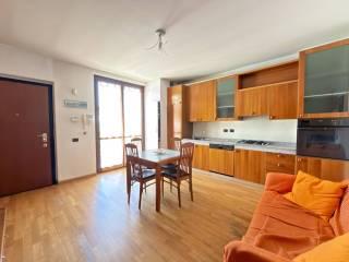 Bilocale Cascina Cascinella, Centro, Bernareggio — foto 5 di 18