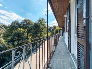 Trilocale via Valle Strona 34, Centro, Omegna — foto 13 di 31