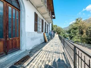 Trilocale via Valle Strona 34, Centro, Omegna — foto 17 di 31
