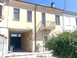 Terratetto unifamiliare 130 m², buono stato, Centro, Mortara — foto 17 di 36
