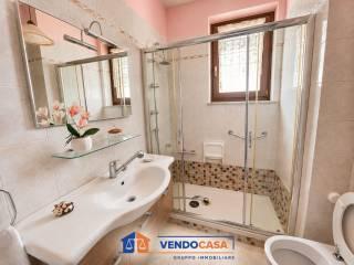Quadrilocale viale Regina Margherita 8, Centro, Cherasco — foto 3 di 10