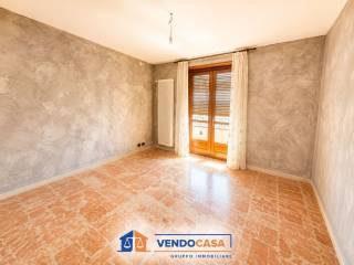 Quadrilocale viale Regina Margherita 8, Centro, Cherasco — foto 9 di 10