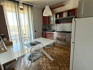Quadrilocale via Bellini, Buguggiate — foto 3 di 25