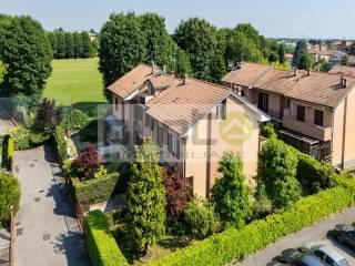 Villa plurifamiliare via Montecompatri 17, Busnago — foto 2 di 60