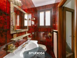 Villa bifamiliare via della Libertà 28, Centro, Paese — foto 43 di 56