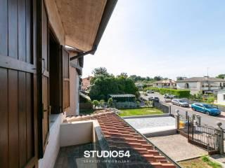 Villa bifamiliare via della Libertà 28, Centro, Paese — foto 12 di 56