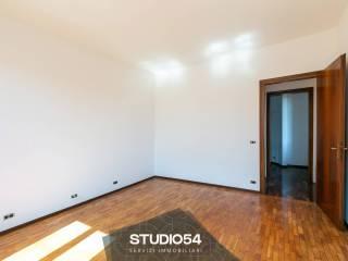 Villa bifamiliare via della Libertà 28, Centro, Paese — foto 8 di 56