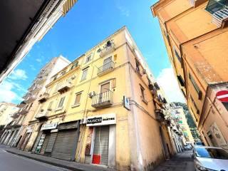 Bilocale via Camillo Benso di Cavour 17, Centro, Castellammare di Stabia — foto 13 di 22
