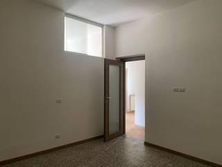 Bilocale via Roma, Valmadrera — foto 2 di 8
