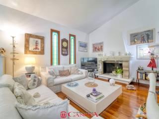 Villa bifamiliare via Gaetano Donizetti 26, Centro, Cassina Rizzardi — foto 10 di 47