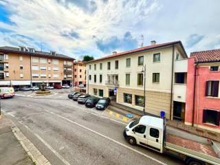 Appartamento via piazza giovanni XXIII 12, Centro, Cornuda — foto 7 di 16