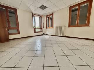 Appartamento via piazza giovanni XXIII 12, Centro, Cornuda — foto 10 di 16
