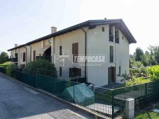 Trilocale via Martiri della Libertà 5, Centro, Lurago d'Erba — foto 8 di 39