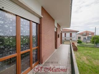 Quadrilocale via Alcide De Gasperi 2, Genola — foto 3 di 31
