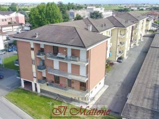Quadrilocale via Alcide De Gasperi 2, Genola — foto 4 di 31