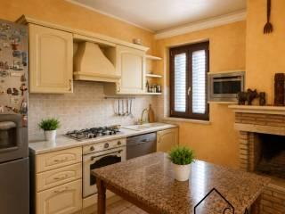 Villa bifamiliare, ottimo stato, 277 m², Civita Castellana — foto 4 di 11