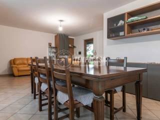 Villa a schiera via 2 GIUGNO, Centro, Limido Comasco — foto 4 di 26
