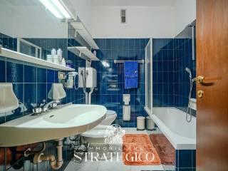 Bilocale via al Campeggio 1, Centro, Lesa — foto 10 di 36