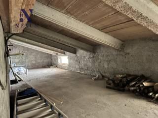Trilocale buono stato, piano terra, Castelleone di Suasa — foto 4 di 23