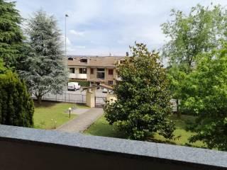 Quadrilocale via Padre Vittorio Scheppers 6, Busnago — foto 3 di 12