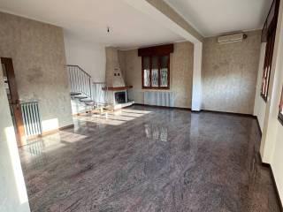 Villa bifamiliare via Maestra Grande-Renazzo 38/1, Renazzo, Cento — foto 2 di 17