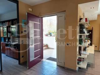 Villa bifamiliare via Newton, 8, Pesche — foto 17 di 24
