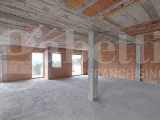 Villa bifamiliare via Newton, 8, Pesche — foto 7 di 24