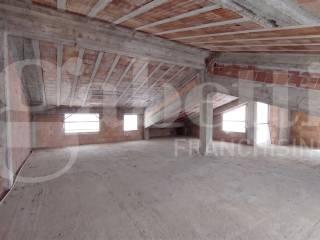 Villa bifamiliare via Newton, 8, Pesche — foto 23 di 24