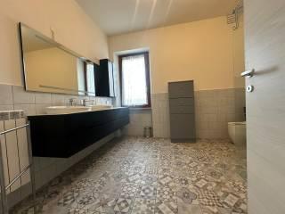 Trilocale via Camillo Benso di Cavour, Centro, Castiglione delle Stiviere — foto 20 di 22