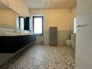 Trilocale via Camillo Benso di Cavour, Centro, Castiglione delle Stiviere — foto 12 di 22