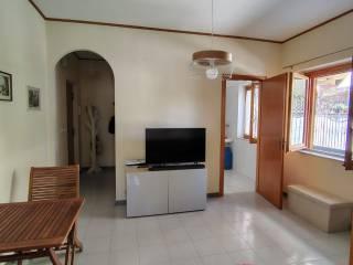 Stanza multipla via Sciarelli 9, Aci Castello — foto 2 di 3