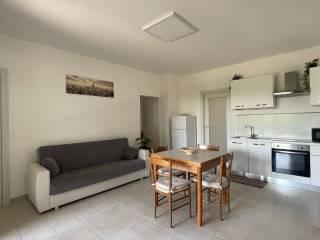 Villa bifamiliare via Umberto Zerneri 6, Centro, San Felice del Benaco — foto 2 di 28