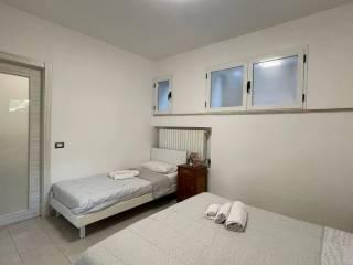Villa bifamiliare via Umberto Zerneri 6, Centro, San Felice del Benaco — foto 24 di 28