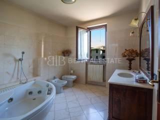 Villa unifamiliare via Leonardo da Vinci 1, Centro, Crespiatica — foto 9 di 64