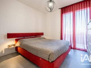 Trilocale via FORTE LAGHETTO, Centro, Peschiera del Garda — foto 10 di 11