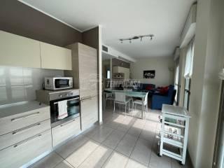 Trilocale via Montorfano 50, Lipomo — foto 6 di 18