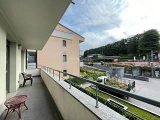 Trilocale via Montorfano 50, Lipomo — foto 14 di 18