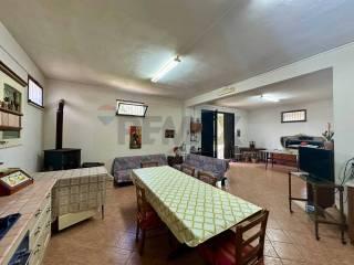 Villa unifamiliare, ottimo stato, 183 m², Piano Dell'Acqua, Chiaramonte Gulfi — foto 2 di 26