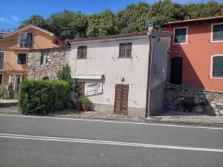 Trilocale Strada Statale 1 9, Deiva Marina — foto 7 di 10