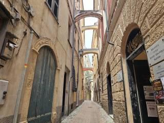 Quadrilocale via Giovanni Battista Parodi 44, Centro, Toirano — foto 3 di 27