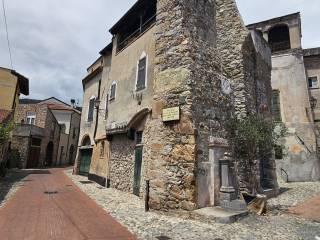 Quadrilocale via Giovanni Battista Parodi 44, Centro, Toirano — foto 17 di 27