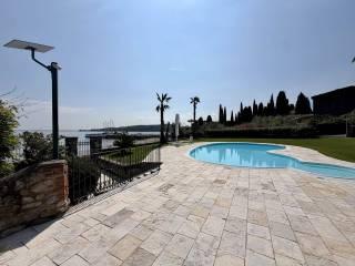 Villa unifamiliare, ottimo stato, 300 m², Centro, Padenghe sul Garda — foto 3 di 45