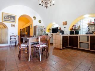 Villa unifamiliare Strada vicinale del Porto 2530, Centro, Gioia del Colle