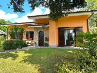 Villa unifamiliare via Giacomo Leopardi 7, Velate, Usmate Velate — foto 12 di 23