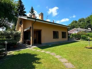 Villa unifamiliare via Giacomo Leopardi 7, Velate, Usmate Velate — foto 14 di 23