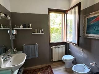 Villa unifamiliare via Giacomo Leopardi 7, Velate, Usmate Velate — foto 3 di 23