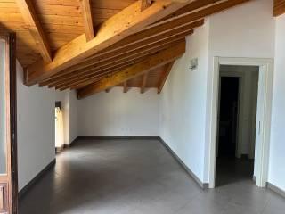 Mansarda via Ronchetto 3, Moltrasio — foto 12 di 23